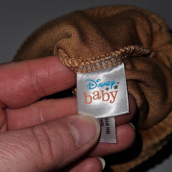 2 Disney Baby Hat Lot Ribbed Winnie Pooh 0-6 M Red White Striped Mickey 9-12 M - Picture 4 of 11